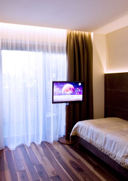 Symbolfoto: Hirzer ab € 191,—pro Person