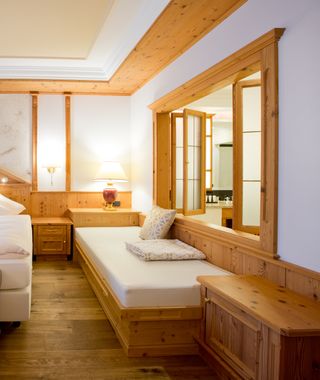 Angebot: JUNIORSUITE SONNWIESEN - Schwarz