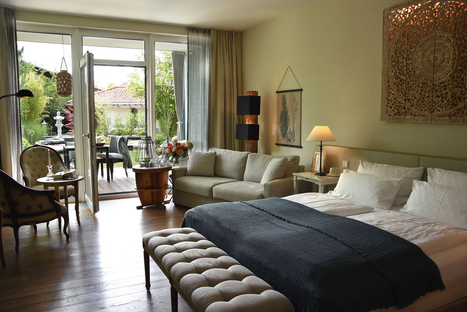 Gartenzimmer mit Terrasse inklusive Wellnessgarten und Frühstücksbüffet image 2 - Hotel Wellnessgarten