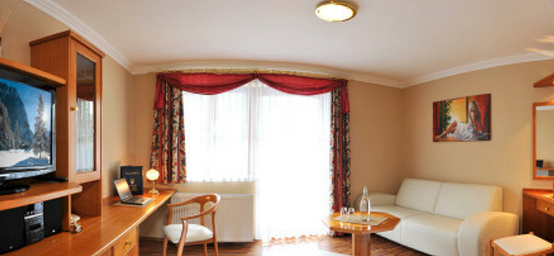 Hotel Winzer Wellness & Kuscheln : Double room wellness castle image #2