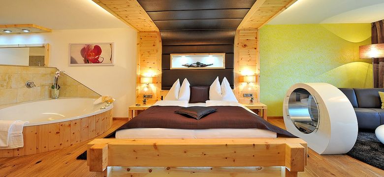 Hotel Winzer Wellness & Kuscheln : Doppelzimmer Zirbentraum De-Luxe image #1