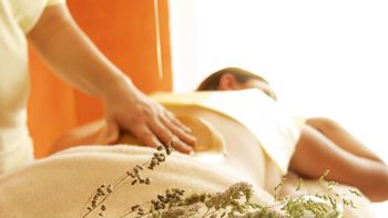 Stone pine oil relaxation massage 