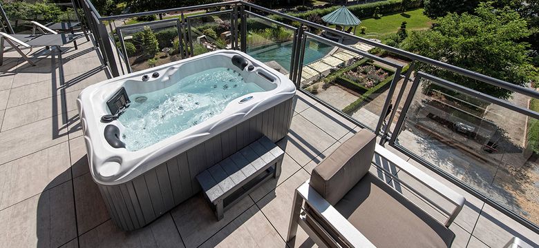 Wellness- & Aktivhotel Bodenmaiser Hof: Luxus Loft Suite Gold inkl. Jacuzzi image #2