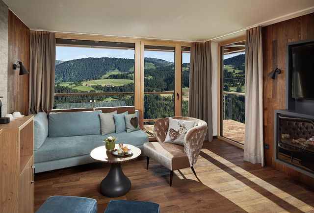 Bergkristall - Mein Resort im Allgäu in Oberstaufen-Willis: SUITE HOCHGRAT PREMIUM (Last Minute)