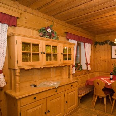 Dining table, Auhofalm, Jochberg, Tirol, Tyrol, Austria