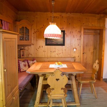 Diningtable, Ferienhütte Windlegern, Neukirchen, Oberösterreich, Upper Austria, Austria