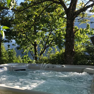 Whirlpool , Luxus-Chalet Mühlermoos, Ramsau im Zillertal, Tirol, Tirol, Österreich
