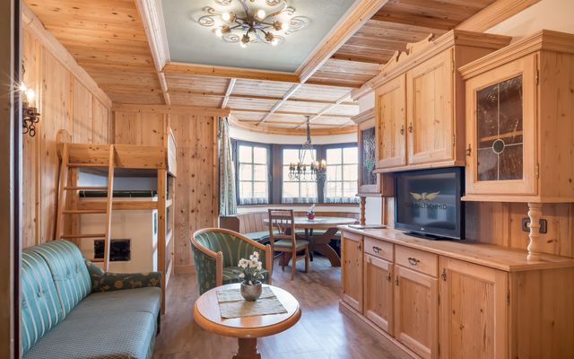 Unterkunft Zimmer/Appartement/Chalet: 3-Raum Apartment Seefeld ERKER