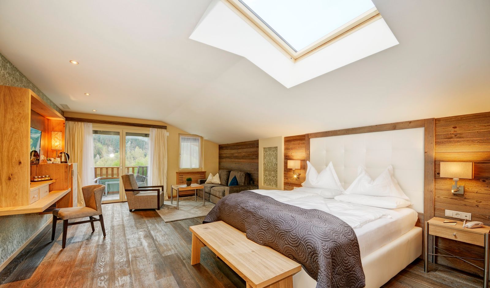 Doppelzimmer Ifinger deluxe image 1 - Quellenhof Luxury Resort Passeier