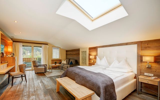 Doppelzimmer Ifinger deluxe image 1 - Quellenhof Luxury Resort Passeier