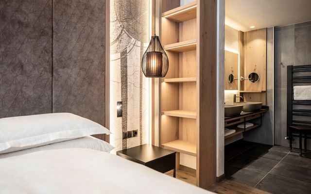 Rosen Suite Deluxe 3 image 3 - Quellenhof Luxury Resort Passeier