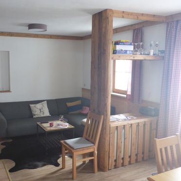 Wohnbereich, Steinkogelhütte am Feuerkogel, Ebensee, Oberösterreich, Oberösterreich, Österreich
