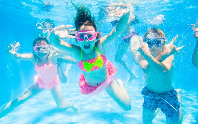 Familotel Bayerischer Wald Landhaus zur Ohe: HAPPY FERIEN SCHWIMMSCHULE  