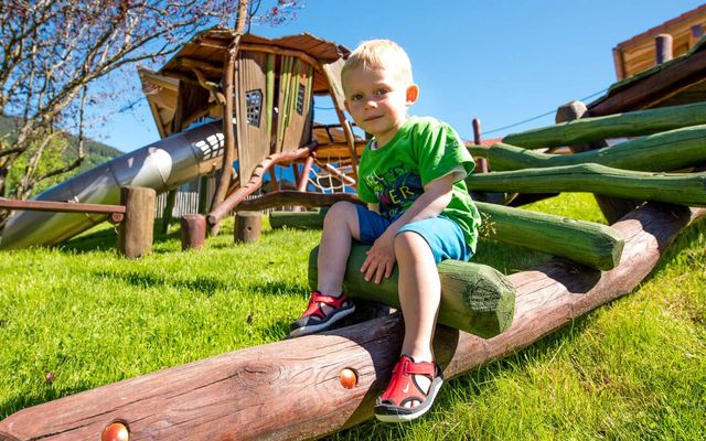 imp_krone_kind-outdoorspielplatz.jpg