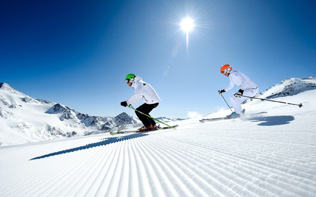 Familotel Stubaital Alpenhotel Kindl: White weeks with Ski plus City pass 
