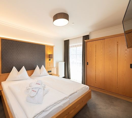 Edelweiss image 2 - Familotel Salzburger Land Familienhotel Oberkarteis