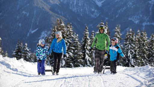 2 zertifizierte Skischulen mit der Auszeichnung "kinderfreundlich"