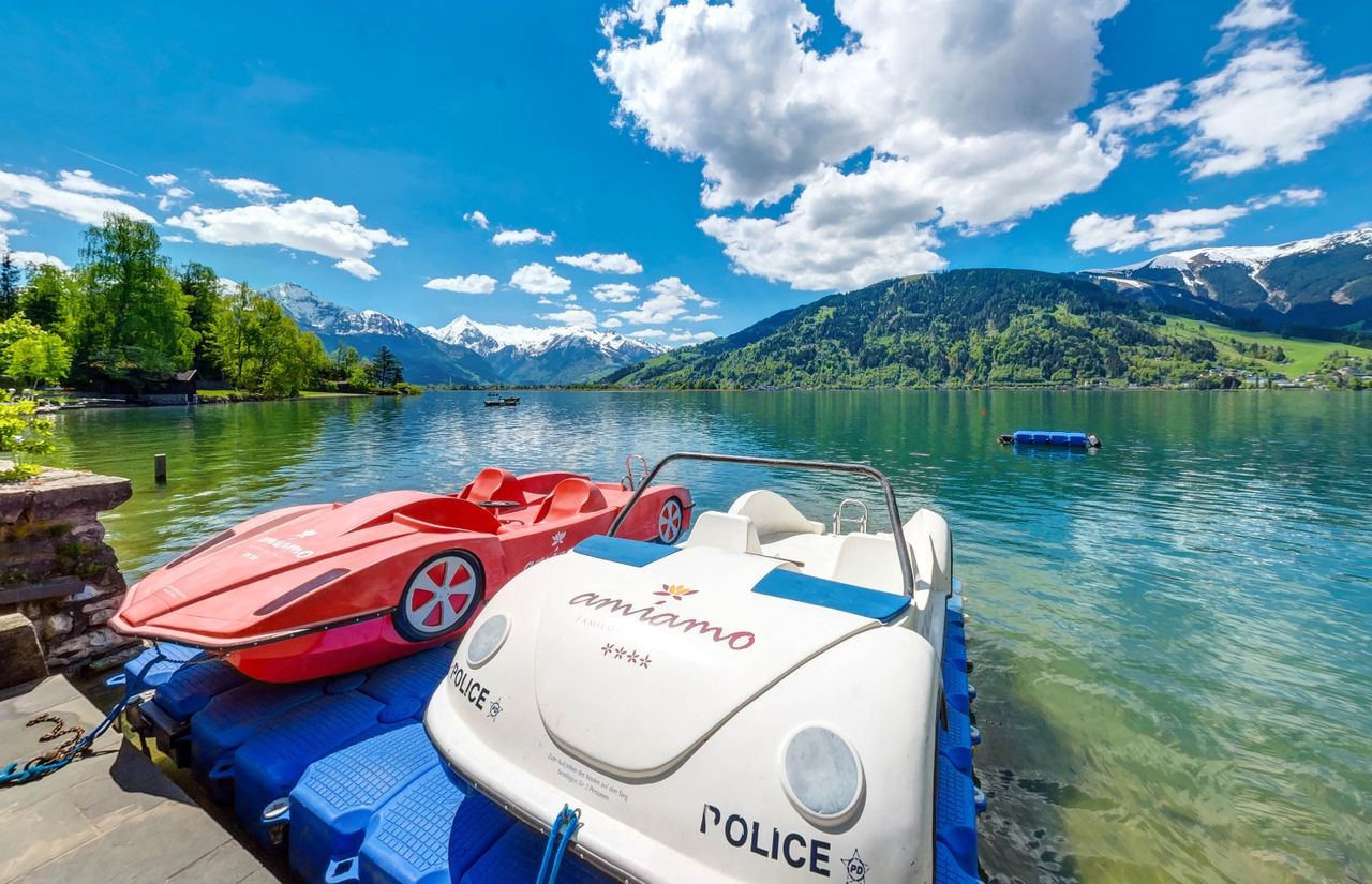 1322-boote-see-badestrand-amiamo-kinderhotel-2019-05-24-ORG.jpg