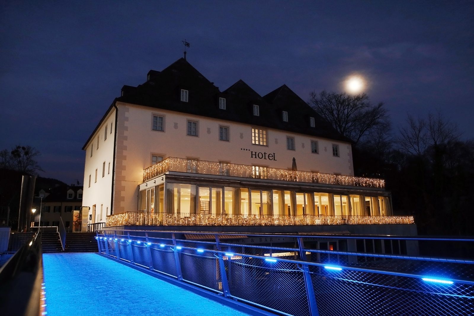 Schloss Winter dunkel