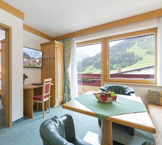 Alpen-Suite „klein“ image 2 - Familotel Tiroler Zugspitzarena Kaiserhof