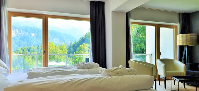DAS GRASECK - mountain hideaway & health care: Panorama Junior Suite sunny side with balcony image #13