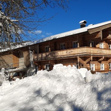 Winter, Bauernhaus Brixen, Brixen i. Thale, Tirol, Tyrol, Austria