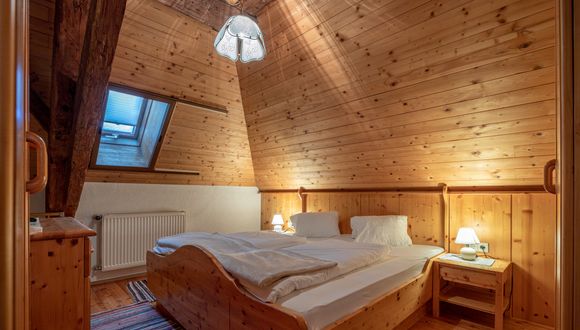 Family-Room room image #3