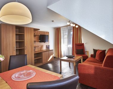 Hotel Zimmer: Familien-Suite „Roseneck“ - Hotel Engel