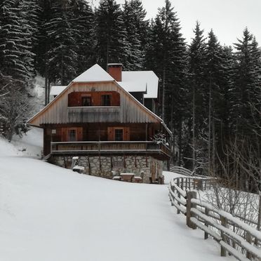 Winter, Almhütte Kuhgraben, Bad St. Leonhard, Kärnten, Kärnten, Österreich