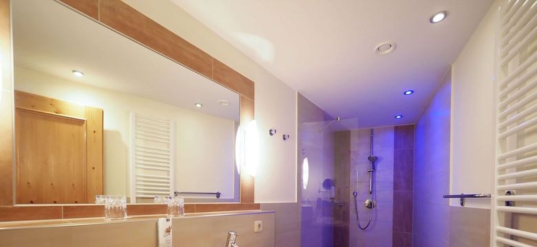 Wellness & Naturresort Reischlhof: Zimmertyp V - Zirben-Komfortsuite image #2