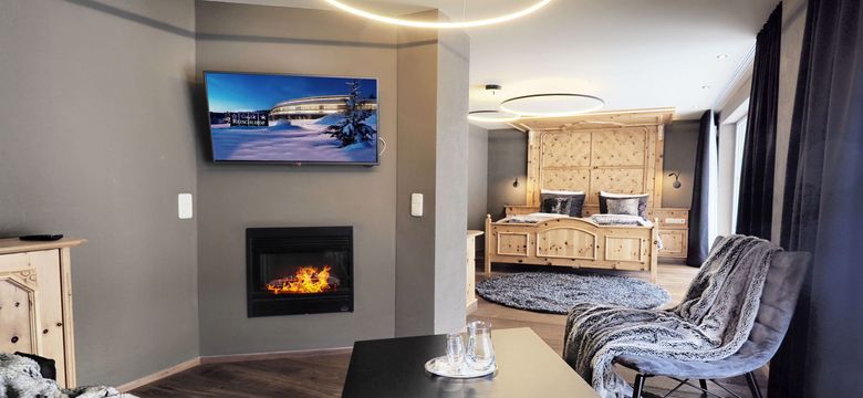 Nicht daheim und doch zuhaus Wellness & Naturresort Reischlhof: Zimmertyp G - Zirben Komfortzimmer image #4