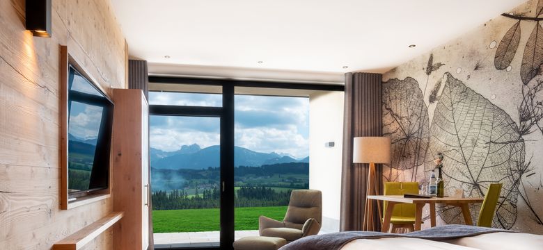 Panorama Land- & Wellnesshotel: Junior Suite Garten image #4