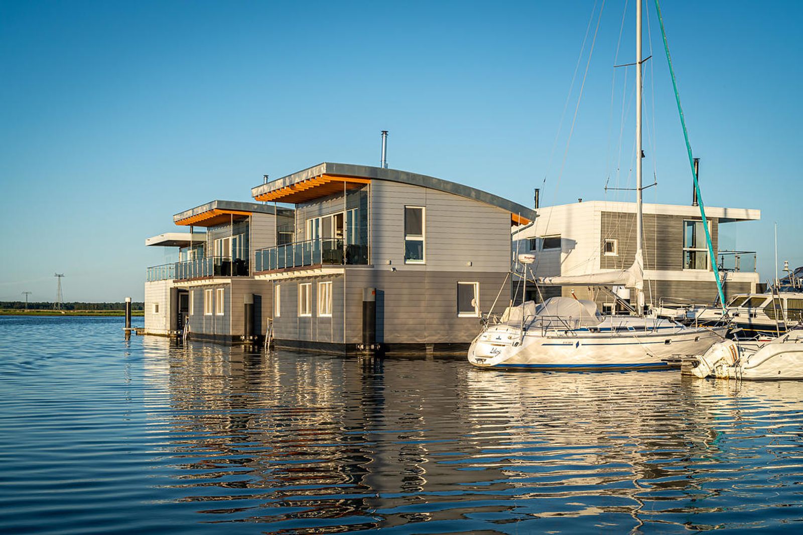 Float 105 Idun - #16