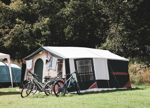 biohotel bruggerhof camping zelt fahrrad (1/1) - Bruggerhof – Camping, Restaurant, Hotel