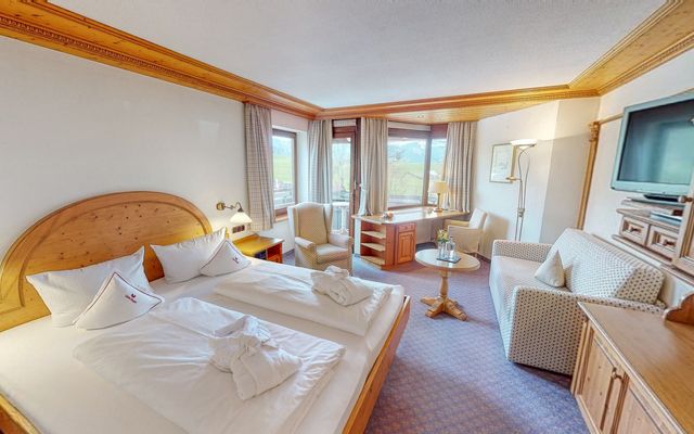 Hotel Room: Double room "Gartenblick" with south facing corner balcony - Dein Engel