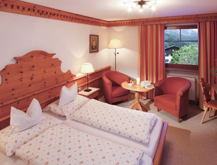 Hotel Room: Double room Zirbe - Lechquell Hotel Post