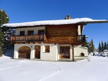 Chalet Chistiala Dadens - Graubünden - Schweiz