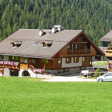 Außen Sommer 3, Chalet Cesa Galaldriel, Canazei, Fassatal, Trentino-Südtirol, Italien