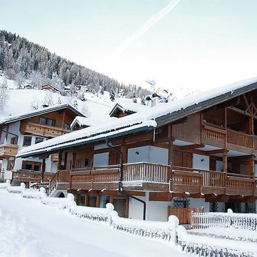 Outside Winter 40, Chalet Cesa Galaldriel, Canazei, Dolomiten, Trentino-Alto Adige, Italy