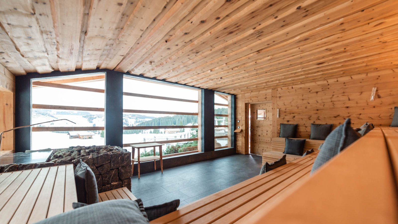 Sauna mit Aussicht - Tirler- Dolomites Living Hotel 
