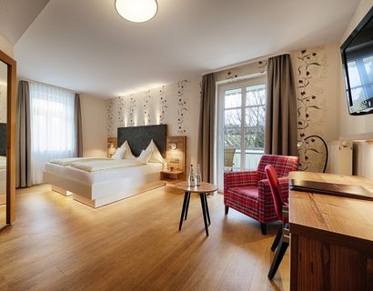 Hotel Kronelamm im Schwarzwald: Doppelzimmer Marktbrunnen "superior" im Gästehaus (Nebengebäude)